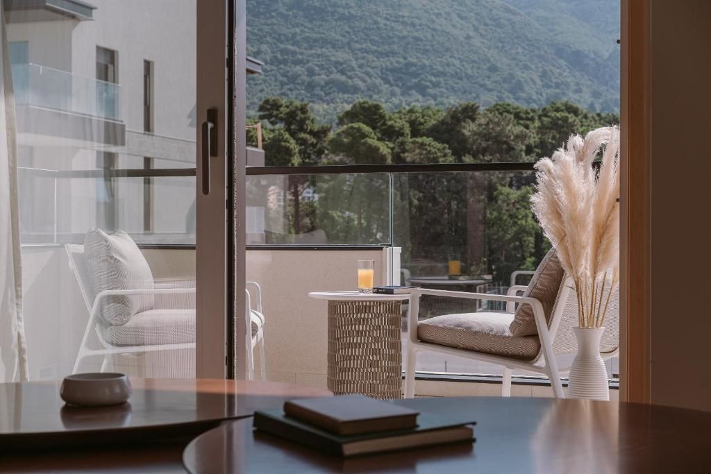 Отель Regent Porto Montenegro Тиват-95