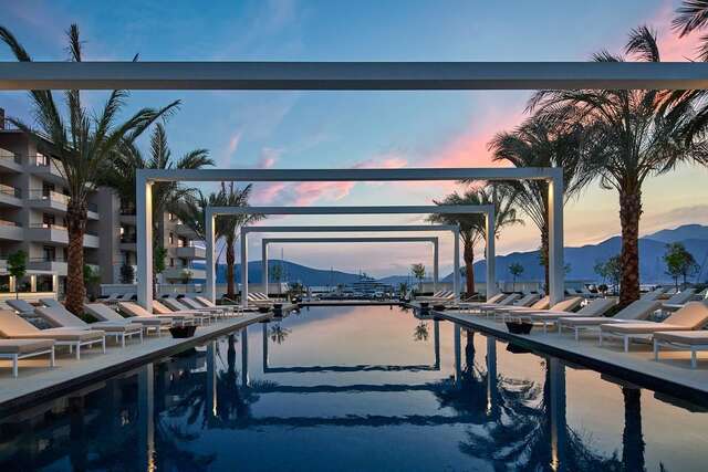 Отель Regent Porto Montenegro Тиват-3