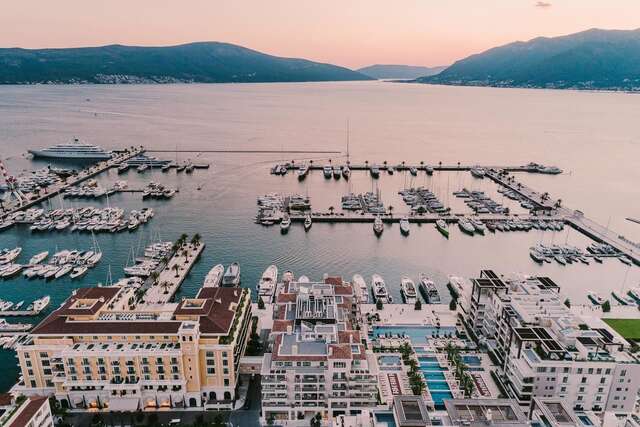 Отель Regent Porto Montenegro Тиват-4